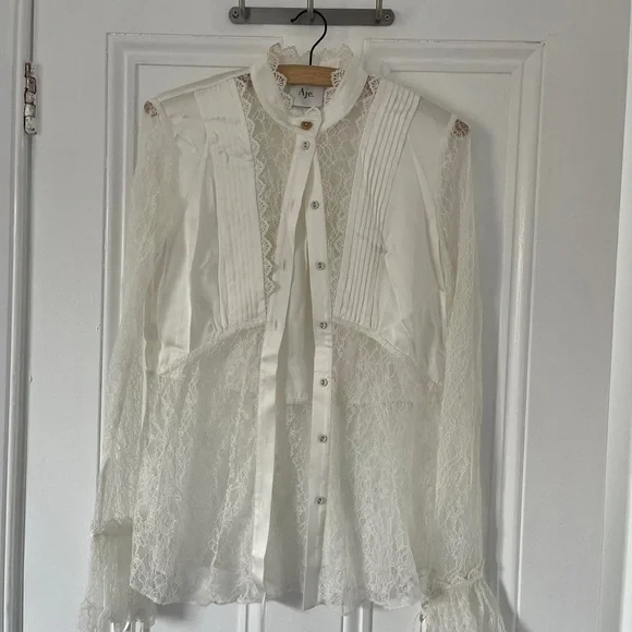 Aje lace blouse Size 4 Like New - Picture 10 of 10